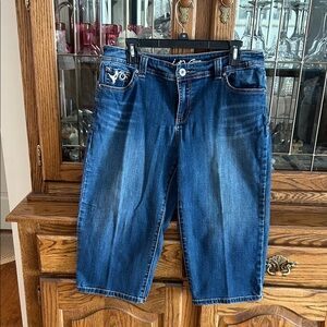 INC International Concepts Dark Blue Denim Capris